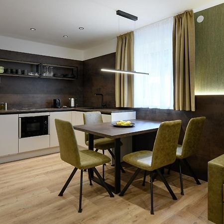 Sambock Quarter Pustrabase Apartment บรูนิโก ภายนอก รูปภาพ