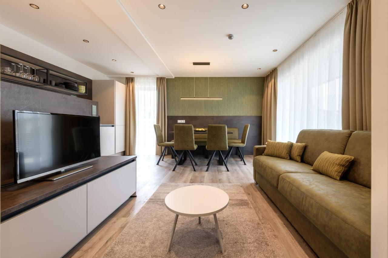 Sambock Quarter Pustrabase Apartment บรูนิโก ภายนอก รูปภาพ