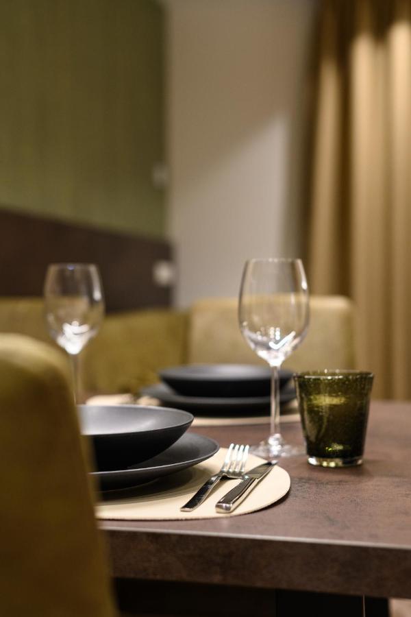 Sambock Quarter Pustrabase Apartment บรูนิโก ภายนอก รูปภาพ