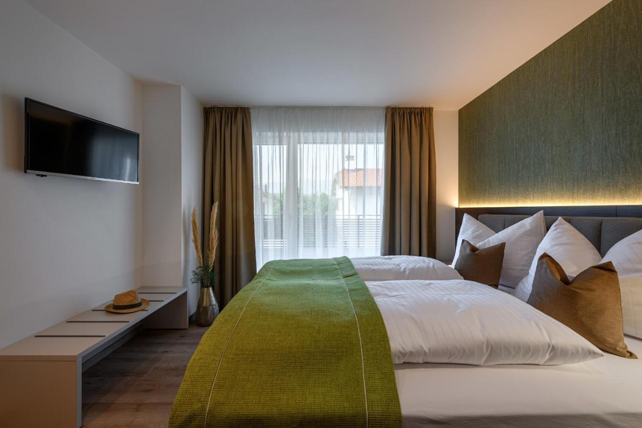 Sambock Quarter Pustrabase Apartment บรูนิโก ภายนอก รูปภาพ