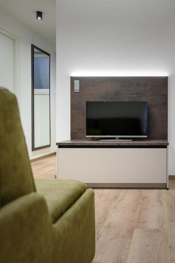 Sambock Quarter Pustrabase Apartment บรูนิโก ภายนอก รูปภาพ