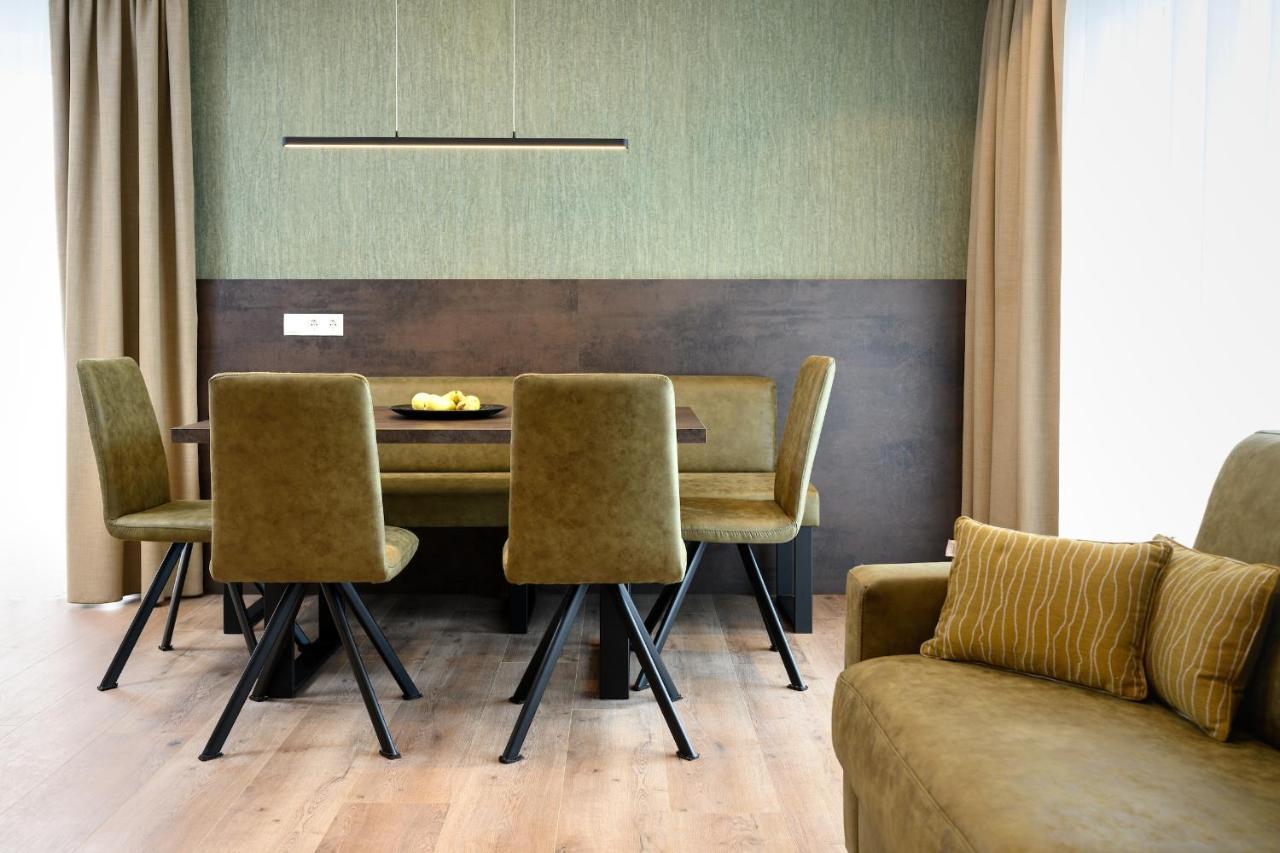 Sambock Quarter Pustrabase Apartment บรูนิโก ภายนอก รูปภาพ